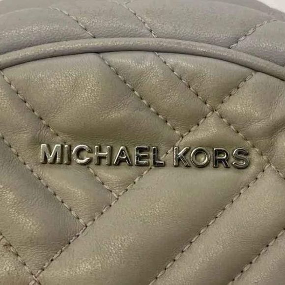 Michael Kors MK Designer Gray Quilted Chevron Backpack Shoulder Bag - Picture 5 of 9